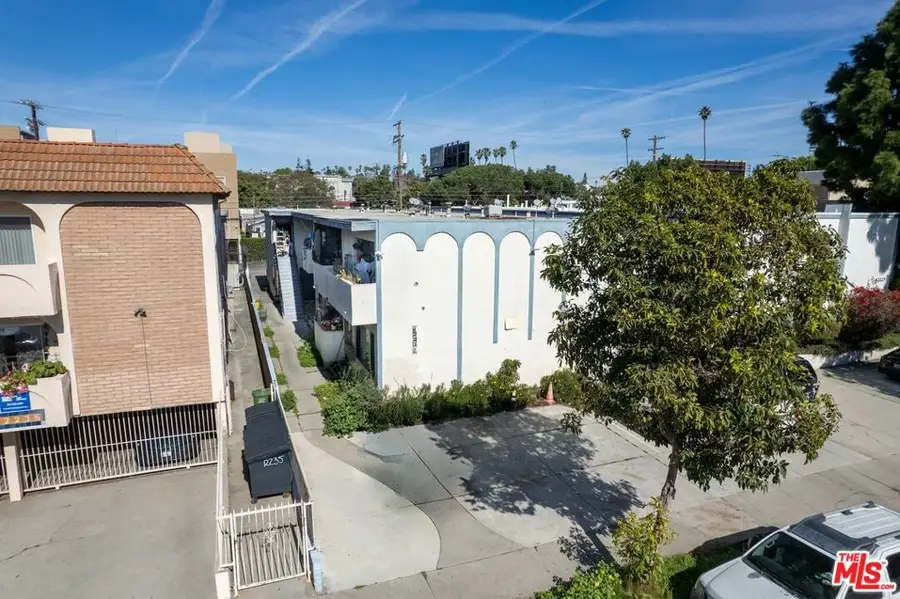 12231 Pacific Avenue, Los Angeles, CA 90066 - #2