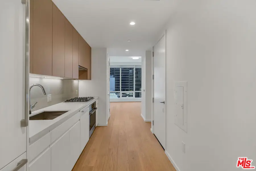 877 Francisco Street #1121, Los Angeles, CA 90017 - #3