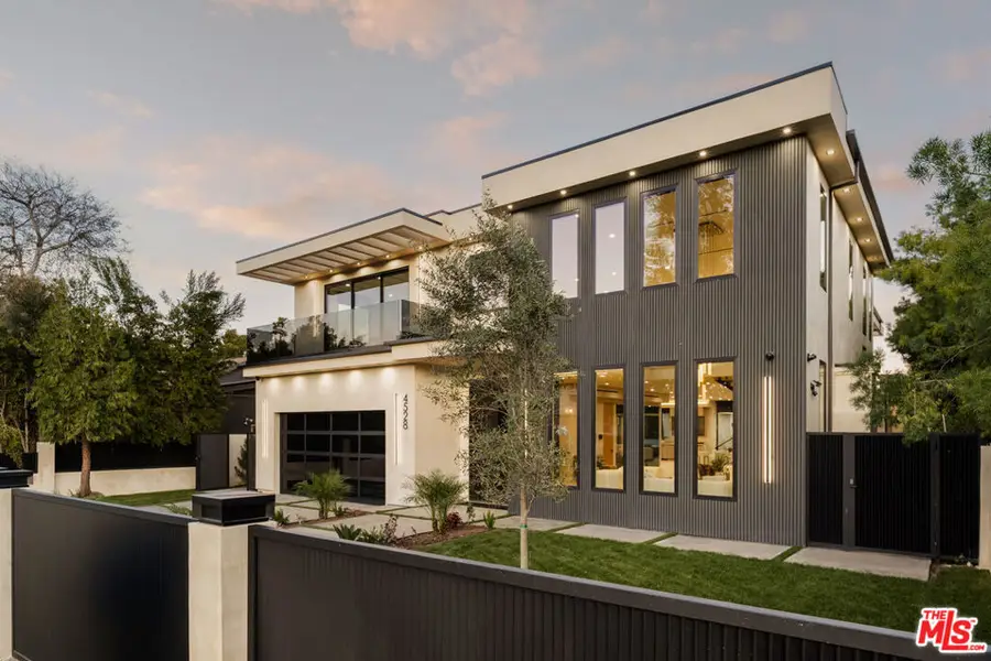 4528 Matilija Avenue, Sherman Oaks, CA 91423 - #2