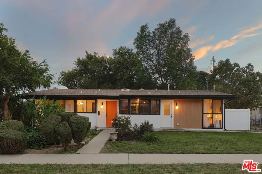 20330 Bryant Street, Winnetka, CA 91306 - #2