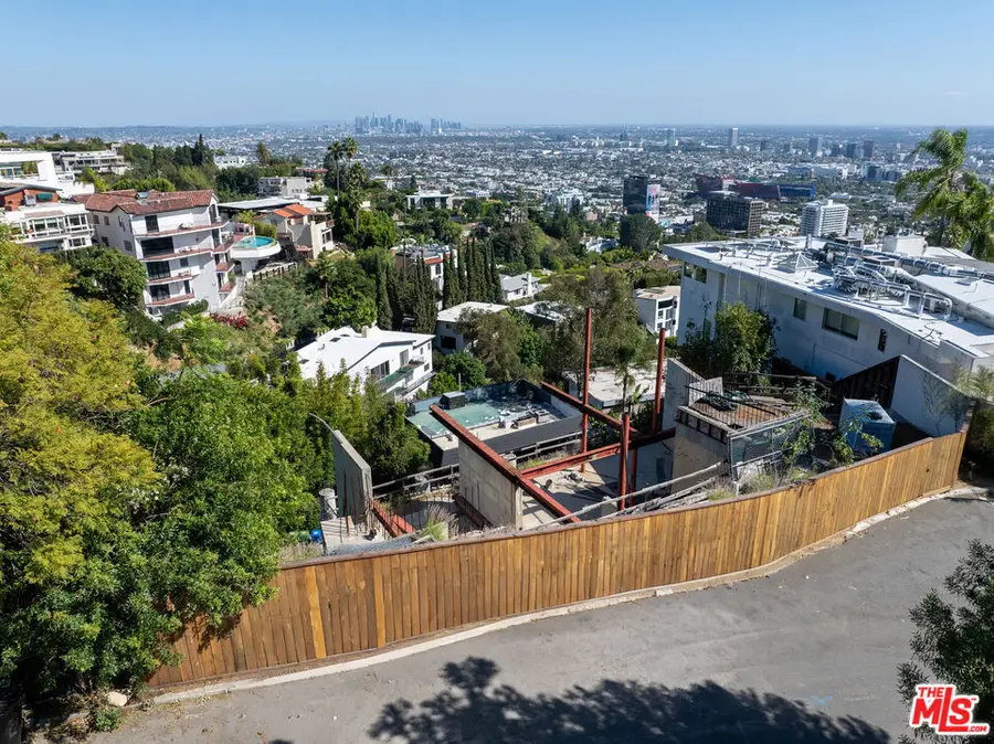 9442 Sierra Mar Place, Los Angeles, CA 90069 - #2