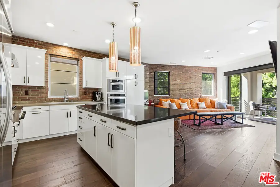 5821 N Lantern Court, Los Angeles, CA 90094 - #2