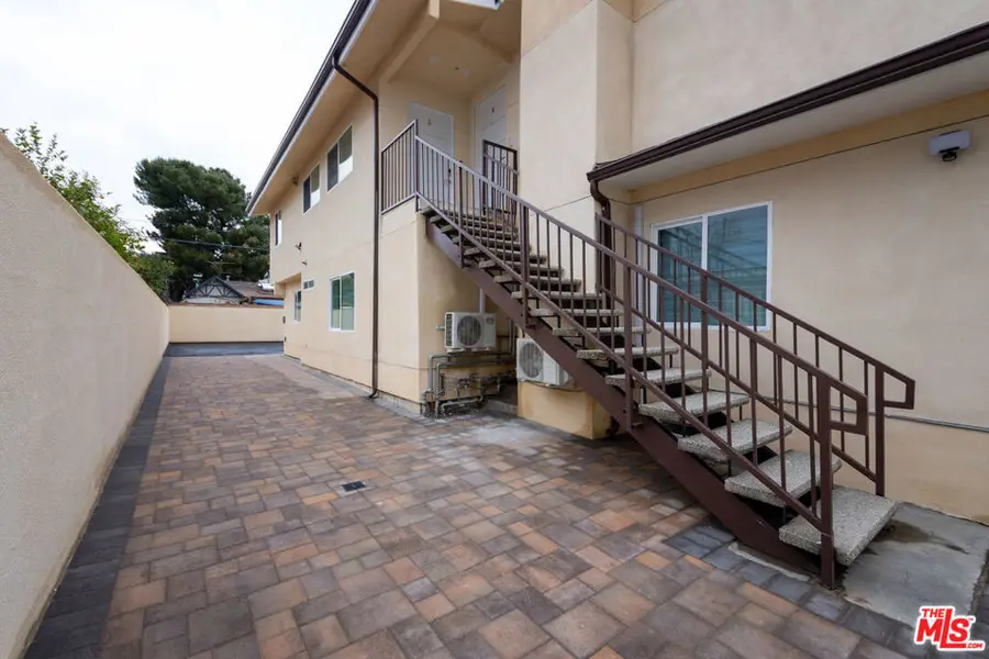 11315 Tiara Street, North Hollywood, CA 91601 - #2