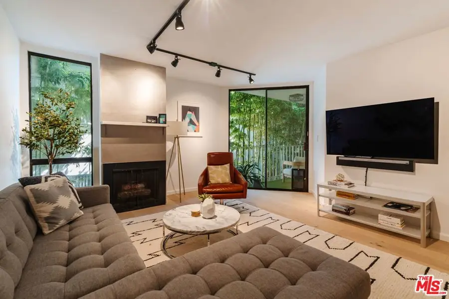 1230 N Sweetzer Avenue #204, West Hollywood, CA 90069 - #2