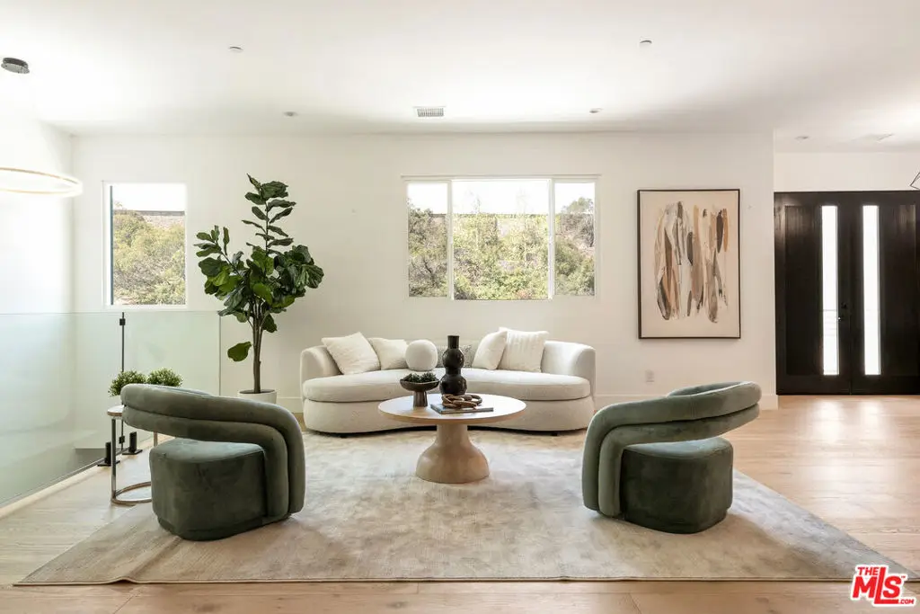 350 Mount Carmel Dr, Glendale, CA 91206 - #1