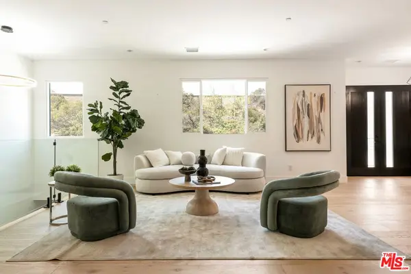 350 Mount Carmel Dr, Glendale, CA 91206