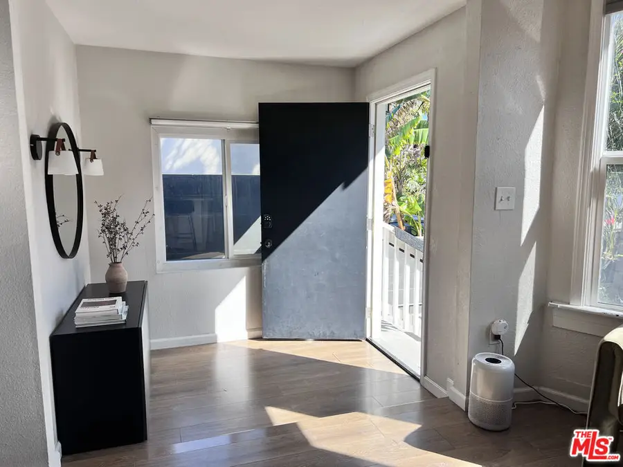 5623 Homeside Avenue, Los Angeles, CA 90016 - #3