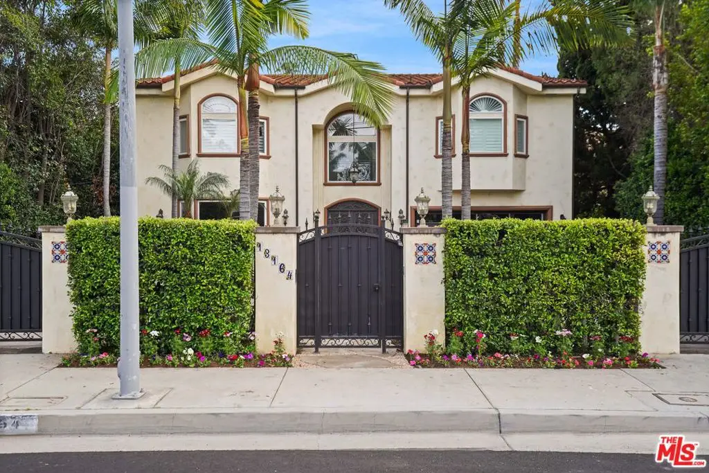 13164 Magnolia Boulevard, Sherman Oaks, CA 91423 - #1