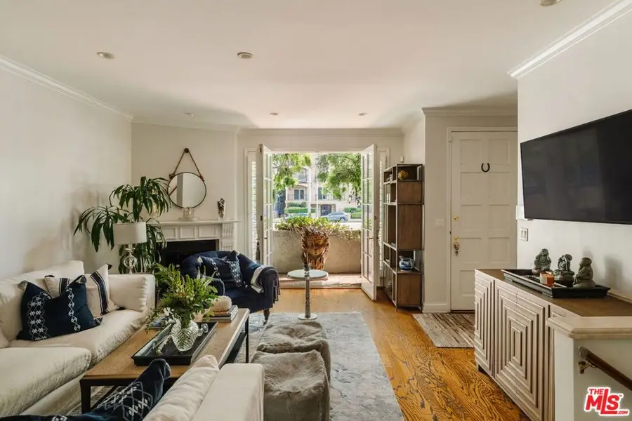 8611 Burton Way #5, Los Angeles, CA 90048 - #3