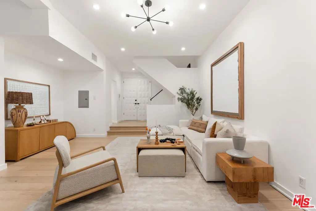 1131 12th Street #102, Santa Monica, CA 90403 - #1