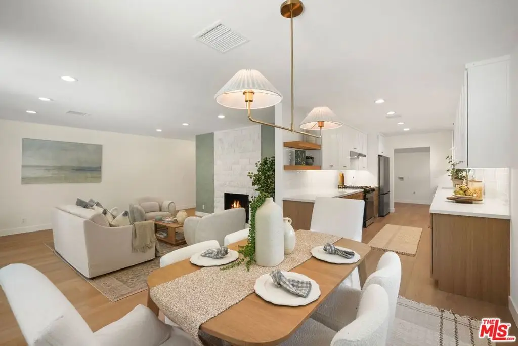 13111 Magnolia Boulevard, Sherman Oaks, CA 91423 - #1