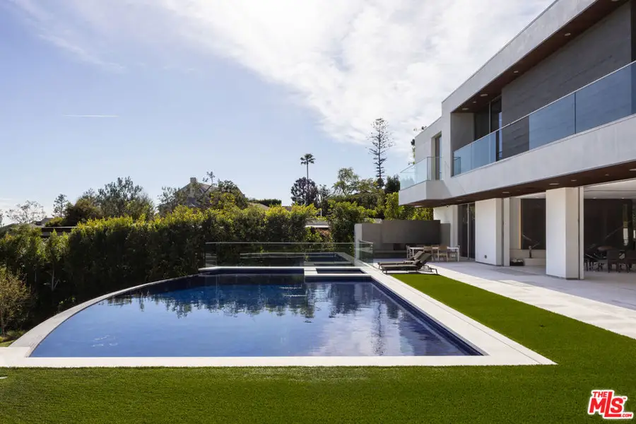 1401 Londonderry Place, Los Angeles, CA 90069 - #2