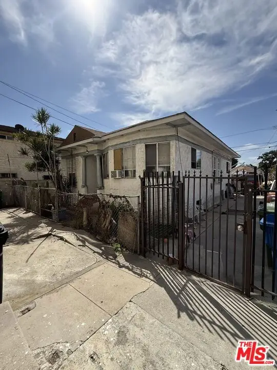 1418 E 20th Street, Los Angeles, CA 90011 - #3