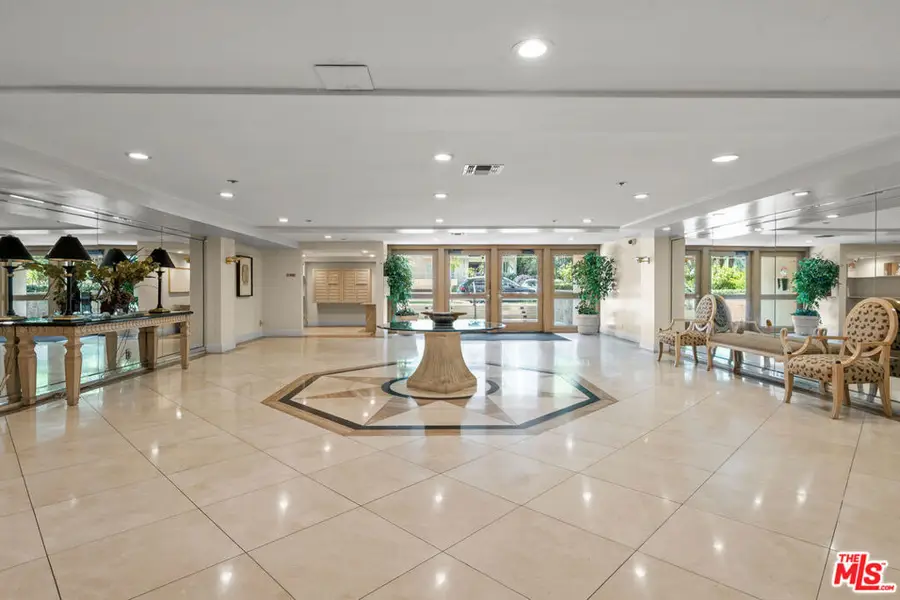 441 N Oakhurst Drive #206, Beverly Hills, CA 90210 - #3