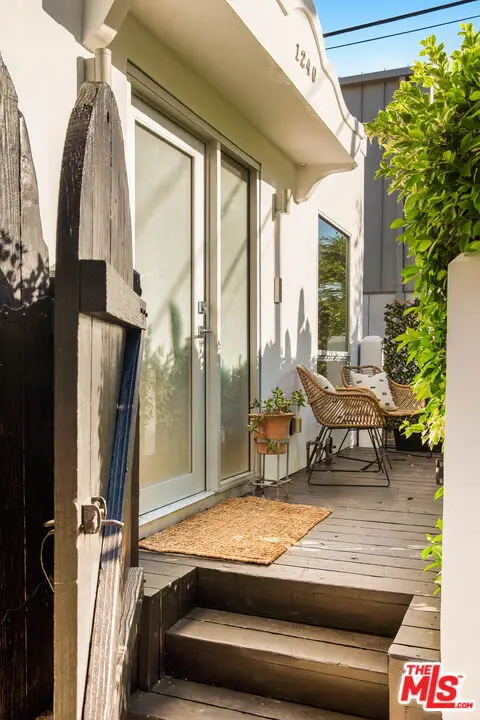 1240 N Spaulding Avenue, West Hollywood, CA 90046 - #3