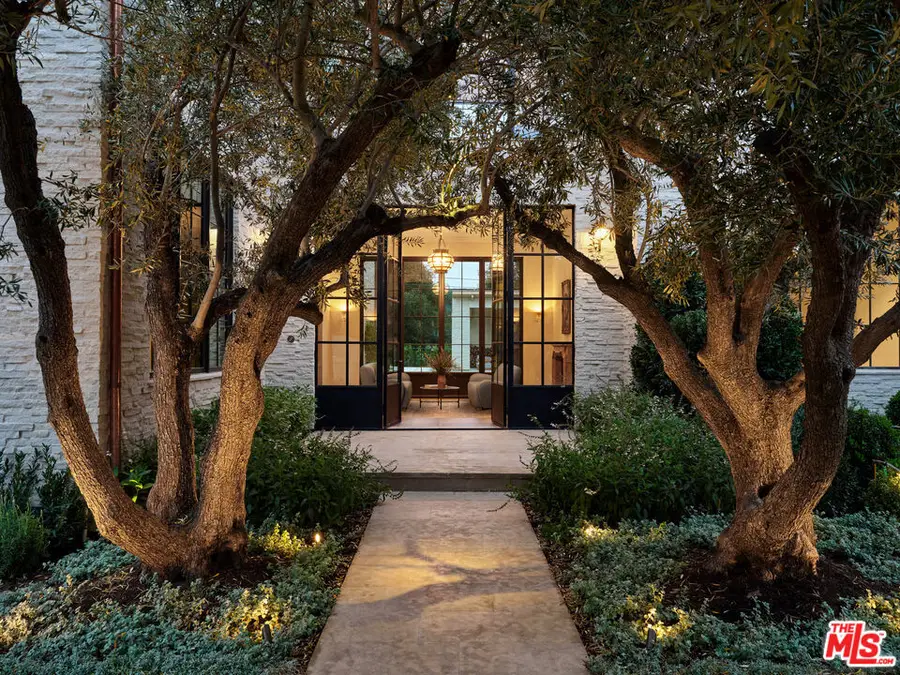 694 N Tigertail Road, Los Angeles, CA 90049 - #2