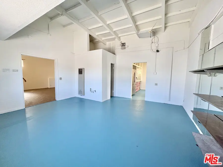 6041 Cleon Avenue, North Hollywood, CA 91606 - #2