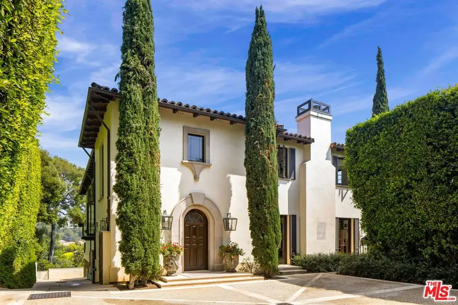 182 N Carmelina Avenue, Los Angeles, CA 90049 - #3