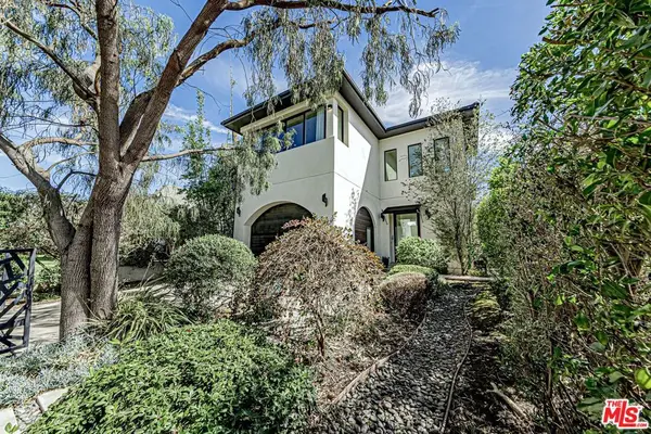 310 N Lucerne Boulevard, Los Angeles, CA 90004