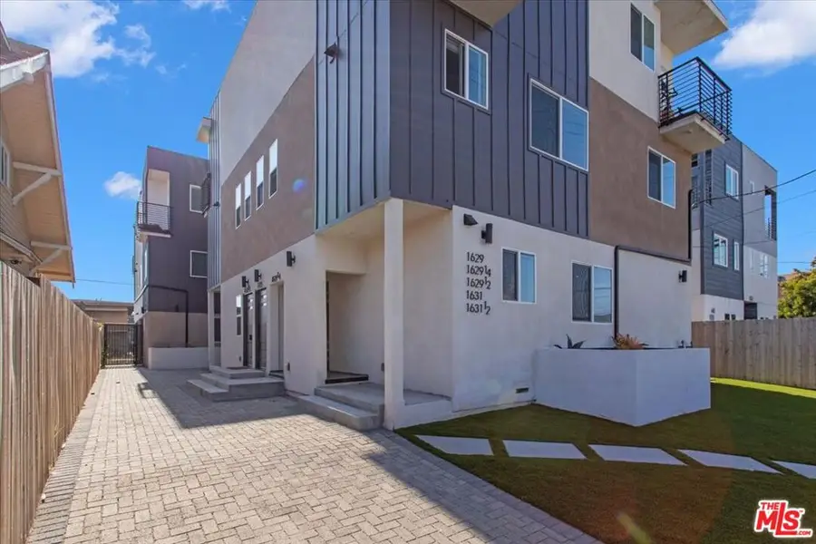 1629 S New Hampshire Avenue, Los Angeles, CA 90006 - #2