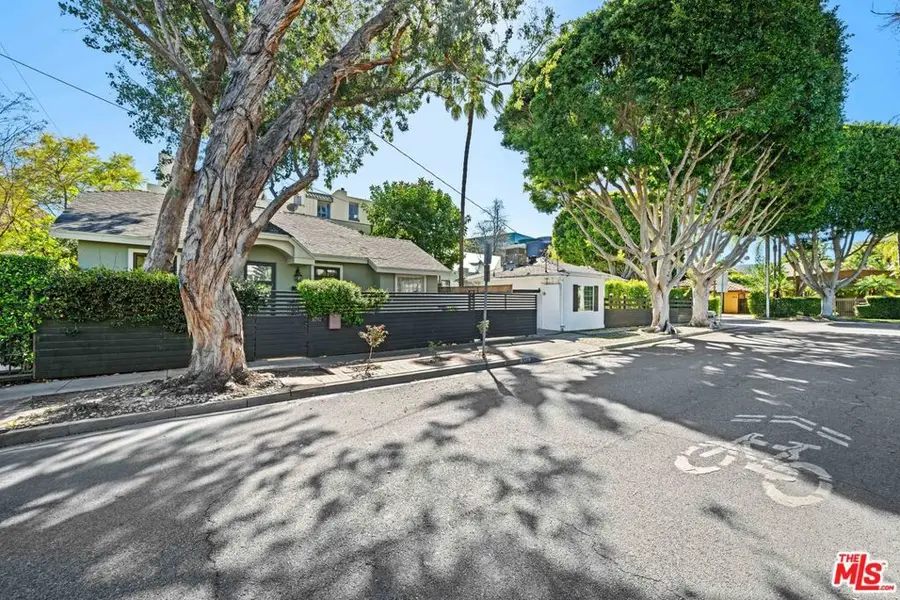 8712 Sherwood Drive, West Hollywood, CA 90069 - #2