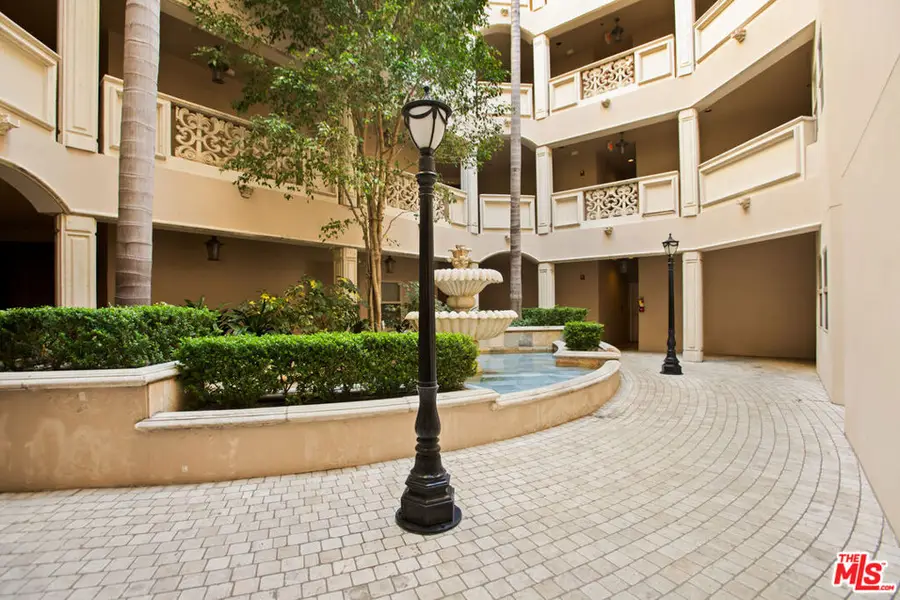 850 N Croft Avenue #104, Los Angeles, CA 90069 - #3