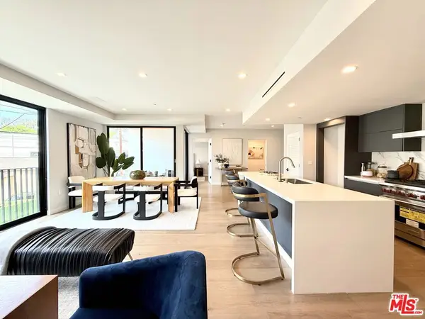 1017 N Croft Avenue #203, Los Angeles, CA 90069