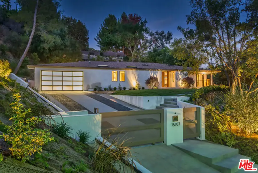 16957 Mooncrest Drive, Encino, CA 91436 - #2