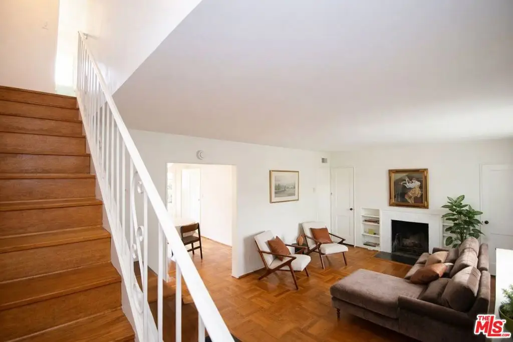 5482 Village, Los Angeles, CA 90016 - #1