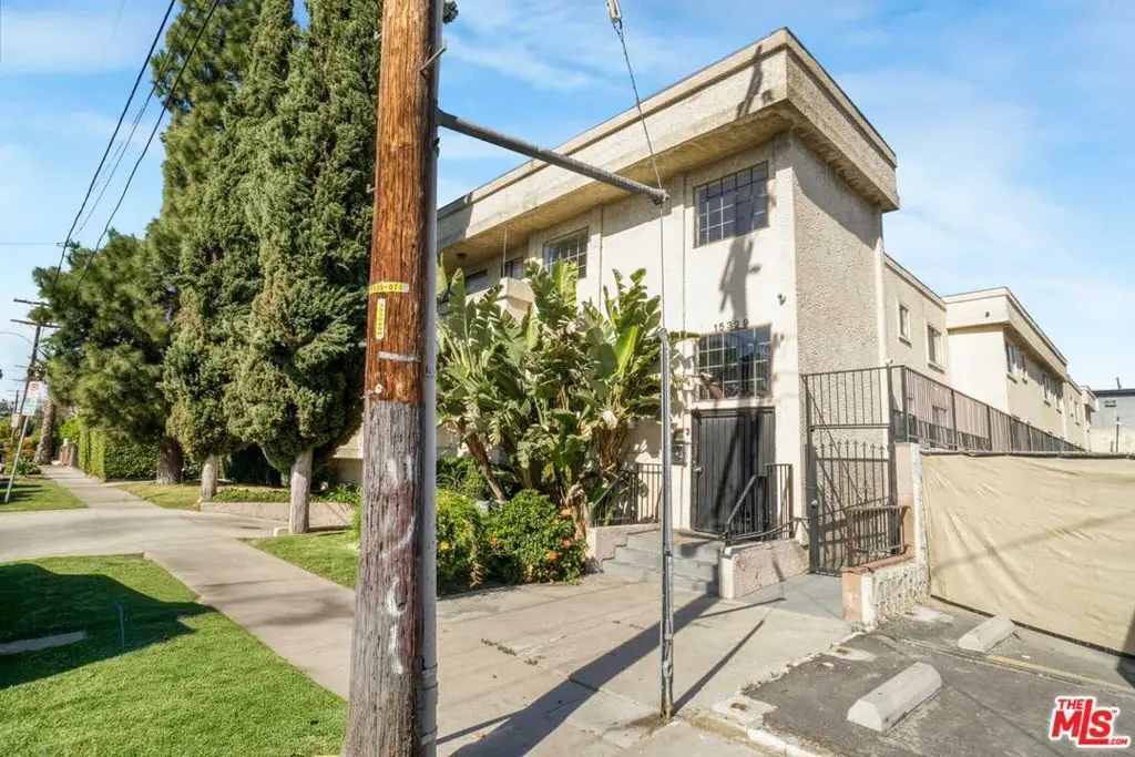 15329 Vose Street, Van Nuys, CA 91406 - #1