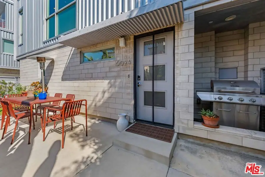 6024 W Beachwood Lane, Los Angeles, CA 90038 - #2