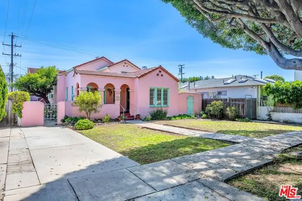 2206 Oak Street #A, Santa Monica, CA 90405