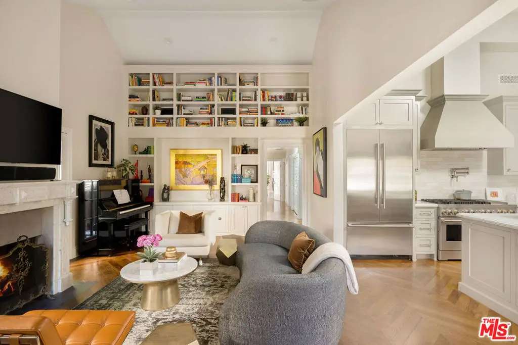 8906 Ashcroft Avenue, West Hollywood, CA 90048 - #1