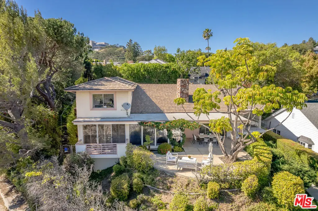 11356 Thurston Circle, Los Angeles, CA 90049 - #1