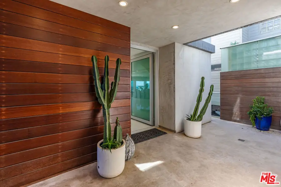 26050 Pacific Coast Highway, Malibu, CA 90265 - #3