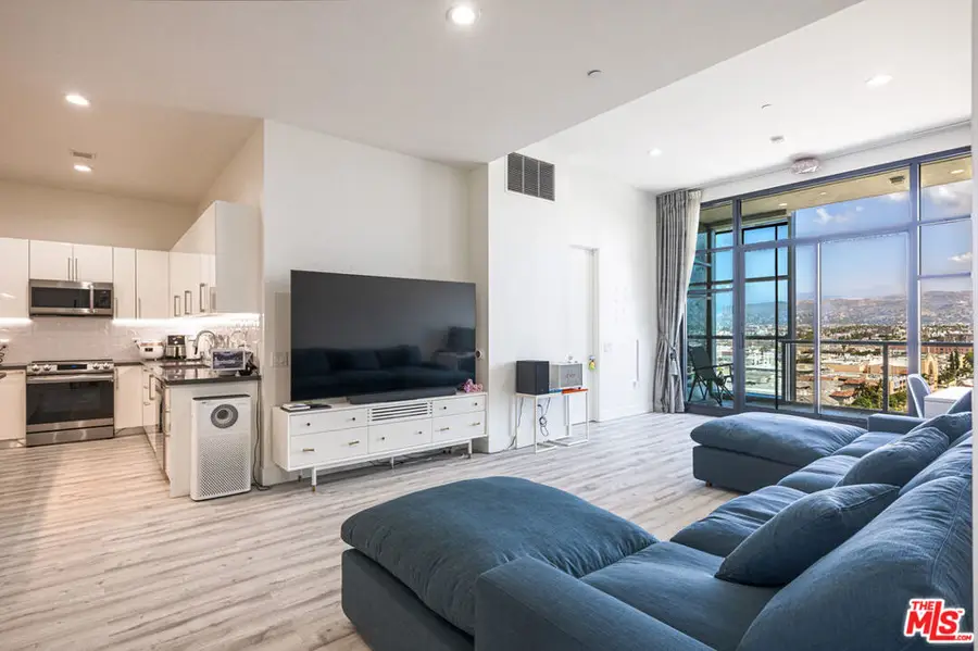 3223 W 6th Street #902, Los Angeles, CA 90020 - #3