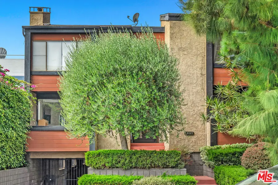 1427 S Bentley Avenue #D, Los Angeles, CA 90025 - #2