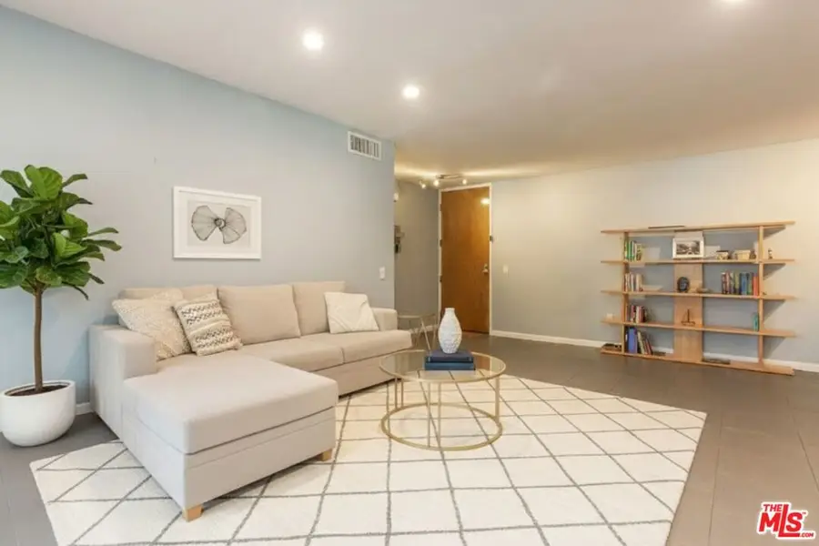 4041 Via Marisol #111, Los Angeles, CA 90042 - #3