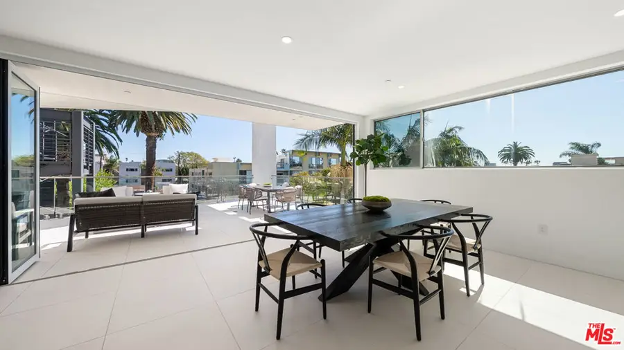 621 N Kings Road #3, West Hollywood, CA 90048 - #3