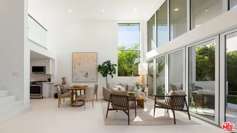 621 N Kings Road #2, West Hollywood, CA 90048 - #3