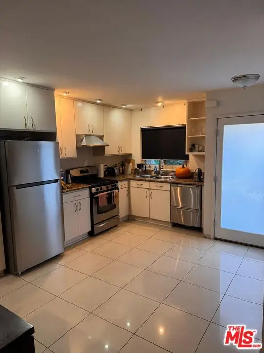265 S Barrington Avenue #E7, Los Angeles, CA 90049 - #1