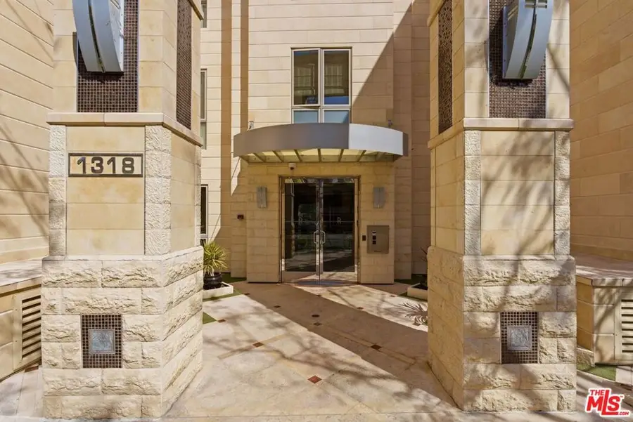 1318 Roxbury Drive #115, Los Angeles, CA 90035 - #3