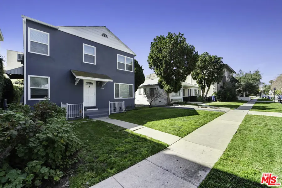 14526 Dickens Street, Sherman Oaks, CA 91403 - #2