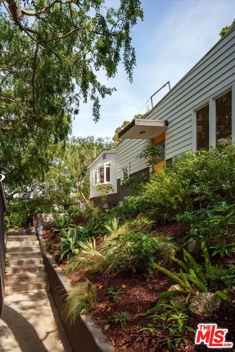 8518 Appian Way, Los Angeles, CA 90046 - #3