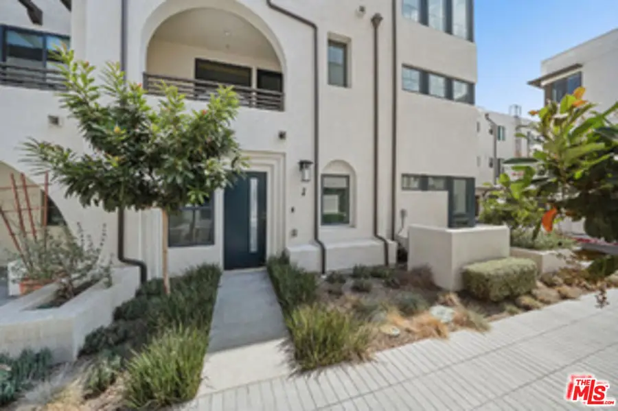 2913 Exposition Place #2, Los Angeles, CA 90018 - #2