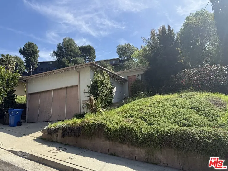 2630 Saxon Drive, Los Angeles, CA 90065 - #1