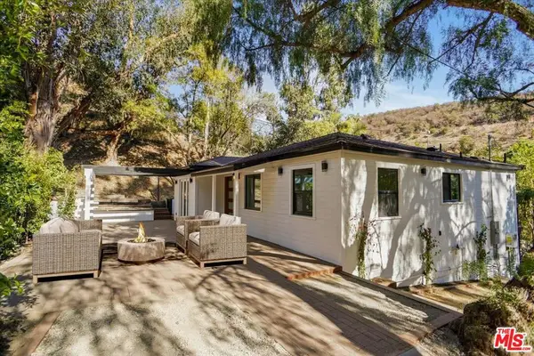 9615 Highland Gorge Drive, Beverly Hills, CA 90210