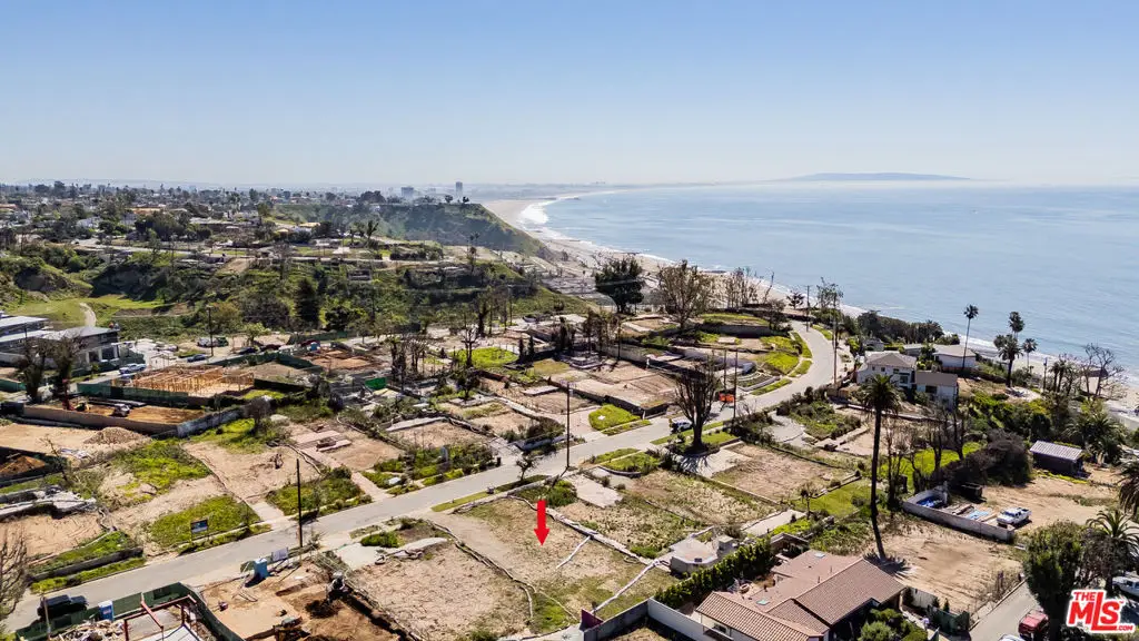 353 N Las Casas Avenue, Pacific Palisades, CA 90272 - #1