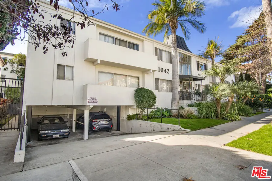 1042 6th Street, Santa Monica, CA 90403 - #3
