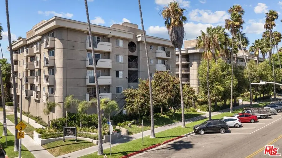 345 S Alexandria Avenue #304, Los Angeles, CA 90020 - #2